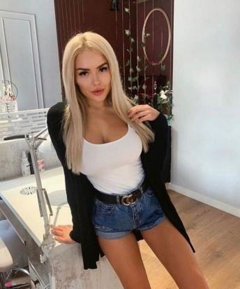 Юлия, 24 года, 3 размер груди